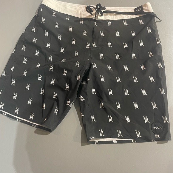 Men’s swim trunks - Picture 4 of 5